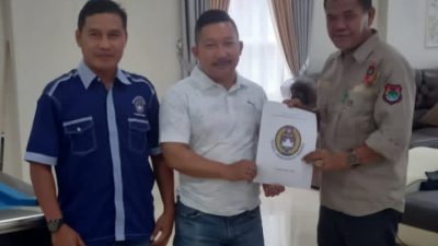 Amirudin Pilih Adhi Lambesia Jadi Sekum PSSI Banggai