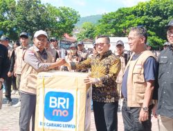 Bupati Banggai Kasih Bonus 20 Juta Untuk 20 Panwas