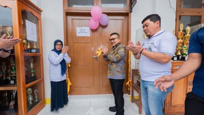 Banggai Menuju Pendidikan Berbasis Digital, Tahun Ini Pemda Sediakan 100 Papan Tulis Elektronik