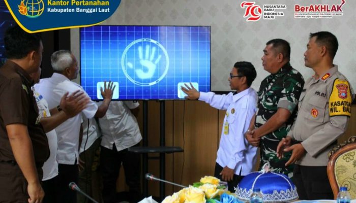 Dukung Program Unggulan Kementerian ATR/BPN, Bupati Hadiri Launching Sertipikat Elektronik Pada Kantor Pertanahan Kabupaten Banggai Laut