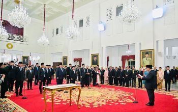 Presiden Prabowo Subianto Lantik Nusron Wahid sebagai Menteri ATR/Kepala BPN di Istana Negara