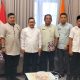 Didampingi Plt Kepala BKSPDM, Bupati Banggai Serahkan SK Pelaksana Tugas kepada Sejumlah Pejabat Struktural
