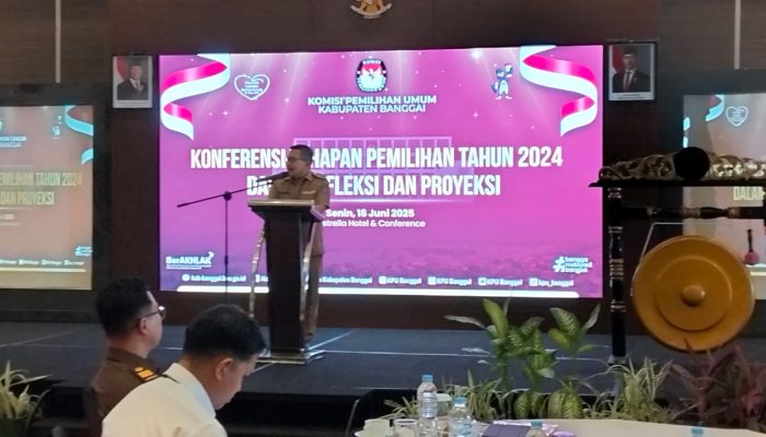 Bupati Amirudin Minta Komisioner KPU Banggai Terpilih Periode 2029 Jaga Netralitas dalam Penyelenggaraan Pemilu