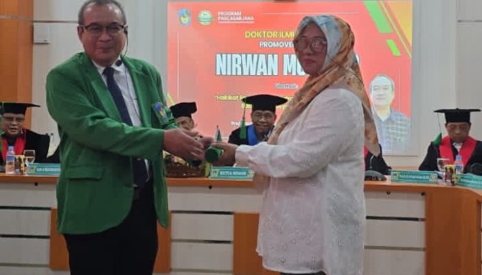Wakil Rektor II Unismuh Luwuk Nirwan Moh Nur Resmi Sandang Gelar Doktor Hukum”