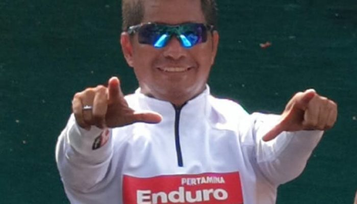 Ketum PBVSI Banggai Agus Damalante Ucapkan Selamat kepada Wahyu Dharmawanto Maku, Ketua Karang Taruna Terpilih 2025–2030