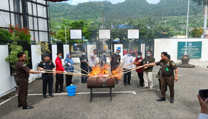 Sepanjang Tahun 2025, Kejari Banggai Tiga Kali Laksanakan Pemusnahan Barang Rampasan