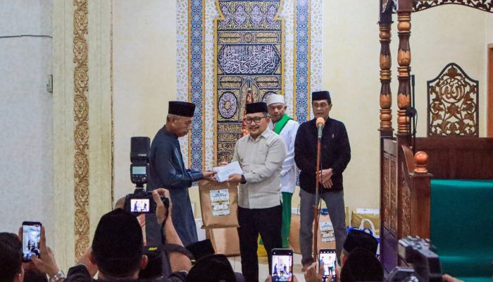 Dari Tarawih ke Pembangunan: Bupati Banggai Tutup Safari Ramadan di Maahas