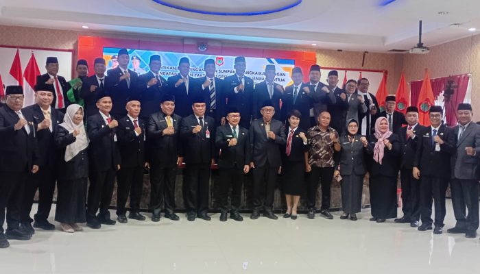 Kamis Keramat Kembali Menyapa : Bupati Banggai Ganti Sejumlah Kepala OPD