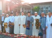 Ketua DPRD Banggai H. Saripudin Tjatjo Tunaikan Salat Idul Adha di Masjid Jami Muttahidah Luwuk