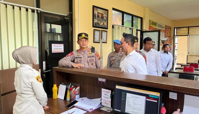 Warga Senang Urus SKCK di Polres Banggai: Tak Perlu Antre, Bisa Cetak di Mana Saja