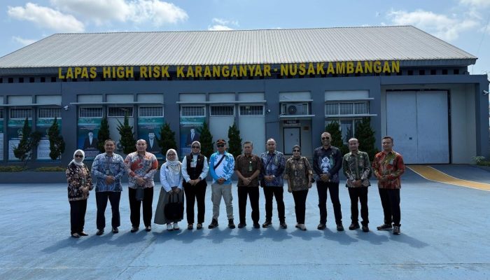 Pastikan Eksekusi Putusan Berjalan Baik, WKPT Jateng Lakukan Monitoring di Lapas Kembangkuning Nusakambangan