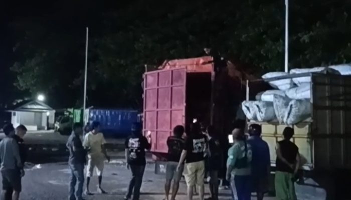 Bertahun-Tahun Keselamatan Pelayaran Luwuk-Banggai Laut Terancam, Truk Pengangkut Ratusan Tabung Gas Tanpa Dokumen Resmi Tumpangi Kapal ASDP