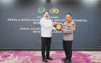 Sambangi Kejaksaan Agung, Kapolri Tegaskan Komitmen Perkuat Sinergitas demi Hukum yang Berkeadilan