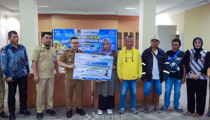 Bupati Banggai Serahkan Bantuan PANADA Kepada 58 KPM Senilai Rp116 Juta