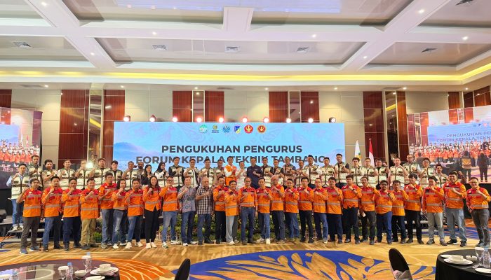 Perdana di Sulteng! Gaung Jambore Pertambangan Dihadiri FKTT 6 Provinsi, Serahkan 10 Unit Mikroskop Binokuler ke Fatek Untad