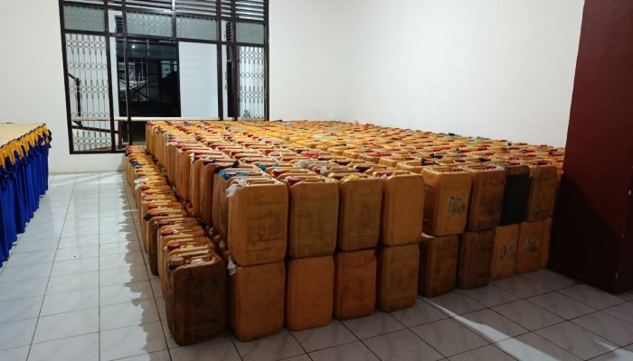 Penyelundupan 11 Ton BBM Subsidi di Banggai Laut Terbongkar, Diduga Milik Oknum Polisi