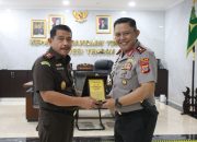 Gayeng dan Penuh Hangat, Intip Pertemuan Kapolda Irjen Rizal Irawan dan Kajati Sulteng Zulfikar Tanjung